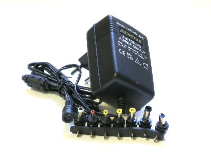Универсальный стабилизированный адаптер NSC-5V-2500 NEWSTAR